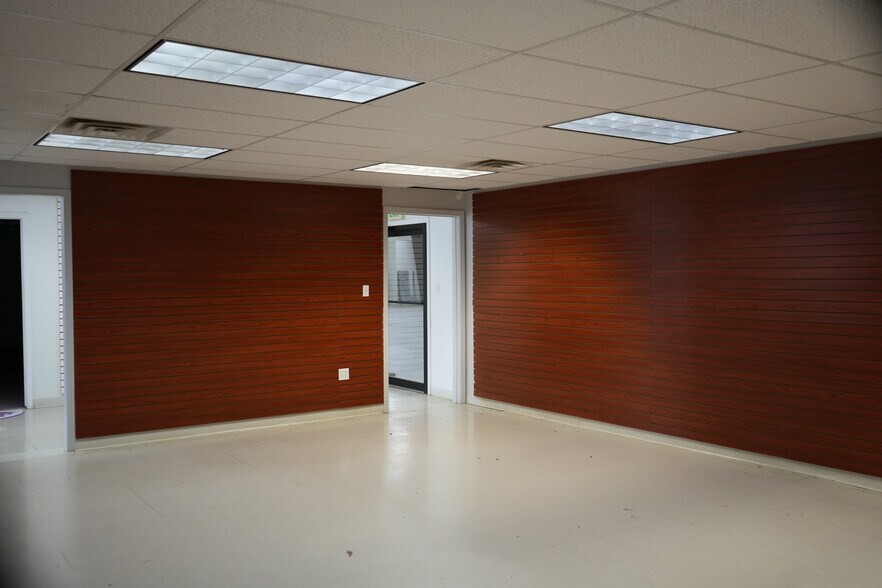 More Photos Of 4225-4231 N Elizabeth St, Pueblo Industrial For Sale