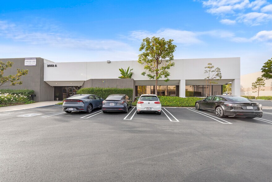 More Photos Of 2552 White Rd, Irvine Light Distribution For Lease
