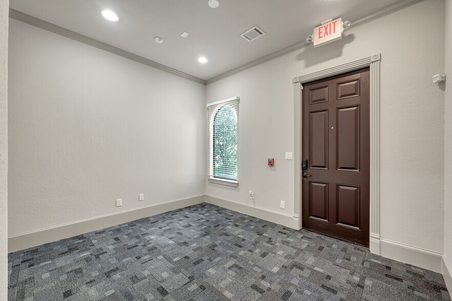 More Photos Of 250 Ed English Rd, Shenandoah Medical For Sale