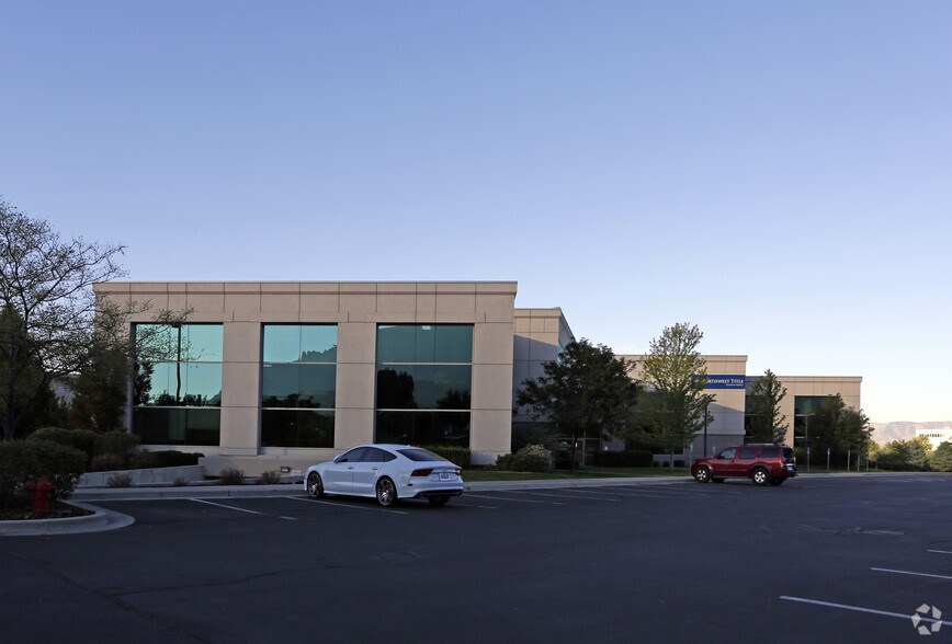 More Photos Of 480-518 W 800 N, Orem Medical For Lease