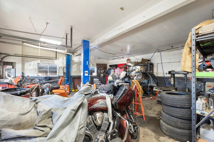 More Photos Of 405 E Main St, Orange Auto Repair For Sale