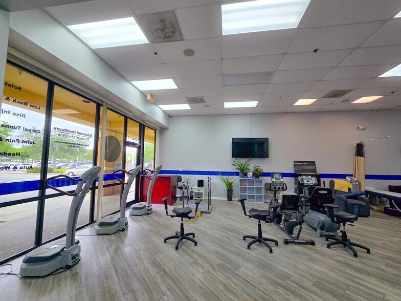 More Photos Of 4622-4640 Hypoluxo Rd, Lake Worth General Retail For Lease