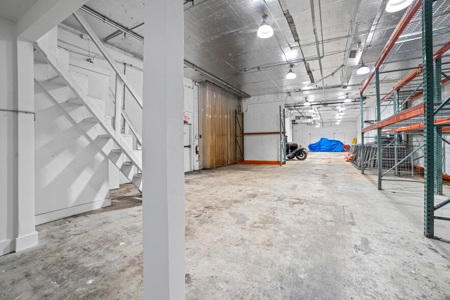 More Photos Of 3410 NE 6th Ter, Pompano Beach Warehouse For Sale