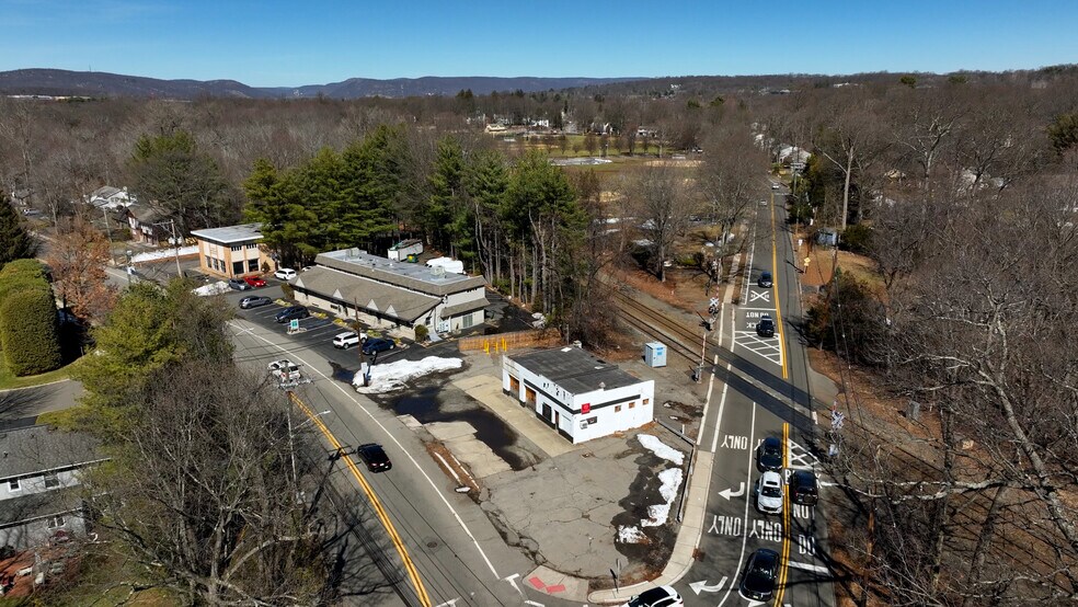 Primary Photo Of 116 N Central Ave, Ramsey Service Station For Sale