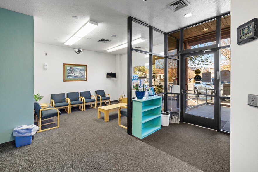 More Photos Of 255 S Main St, Richfield Office For Sale