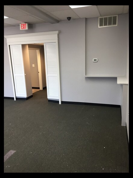 More Photos Of 28 Liberty St, Westminster Apartments For Lease
