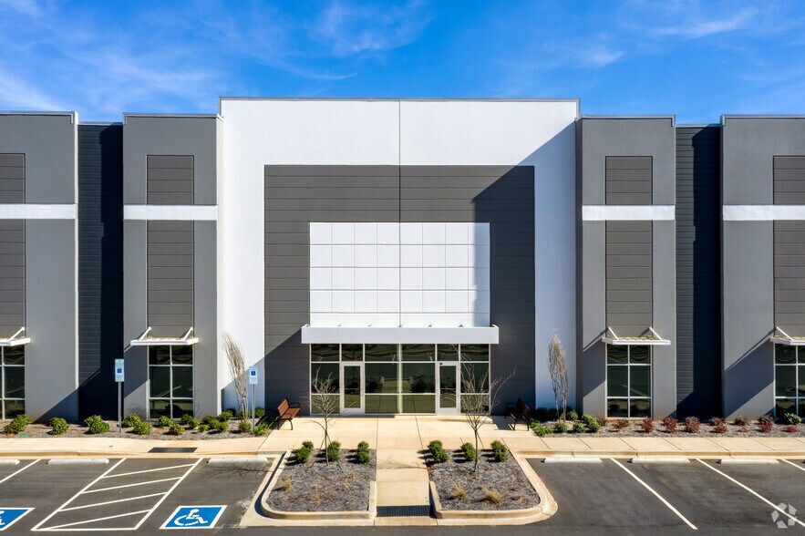 More Photos Of 2021 Williams Industrial Blvd, Rock Hill Warehouse For Lease