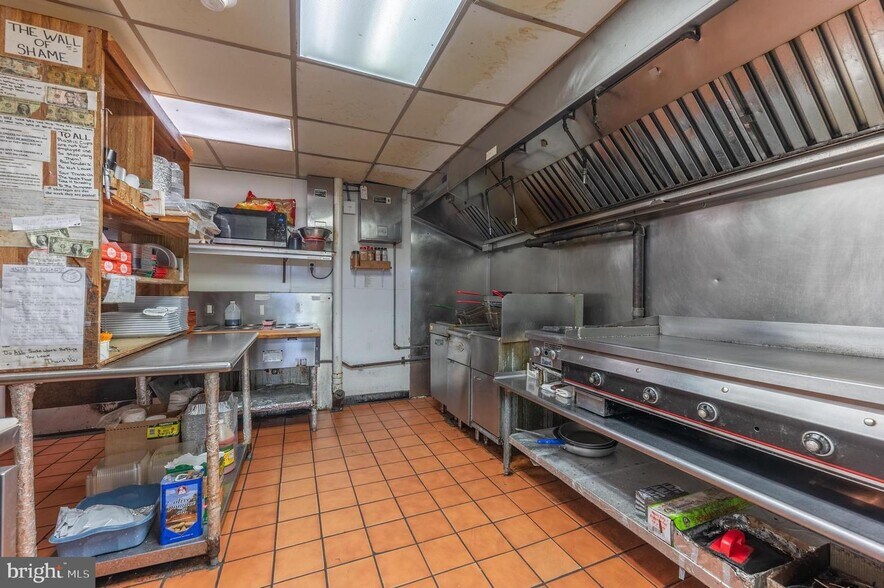 More Photos Of 820 N Black Horse Pike, Williamstown Bar For Sale