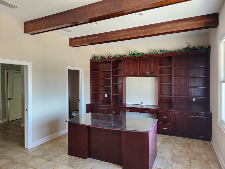More Photos Of 2400 Newcastle St, Brunswick Office Residential For Lease