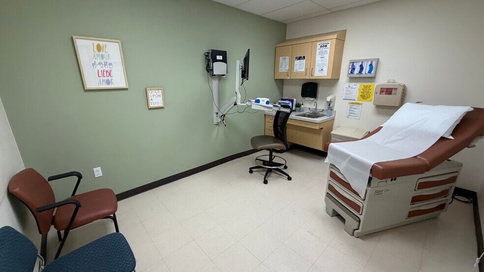 More Photos Of 4379 Easton Ave, Bethlehem Medical For Lease