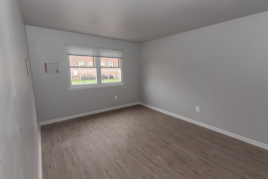 More Photos Of 4907-4921 Frederick Ave, Baltimore Apartments For Sale