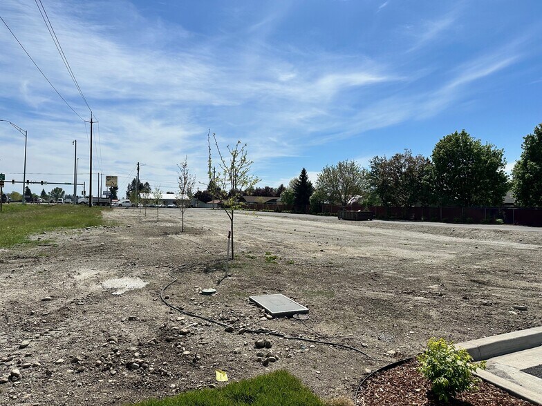 More Photos Of 411 Miles ave, Hayden Land For Lease
