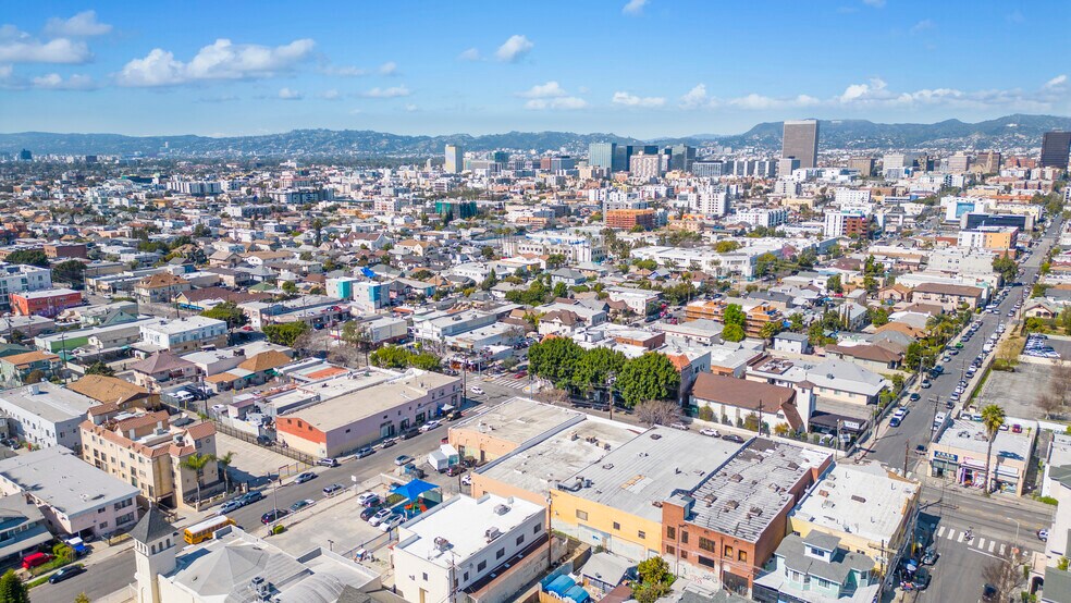 More Photos Of 2546-2554 W Pico Blvd, Los Angeles Storefront Retail Office For Sale