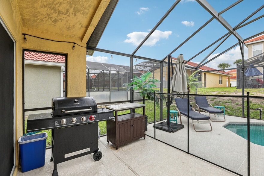More Photos Of 136 Rosso Dr, Davenport Specialty For Sale