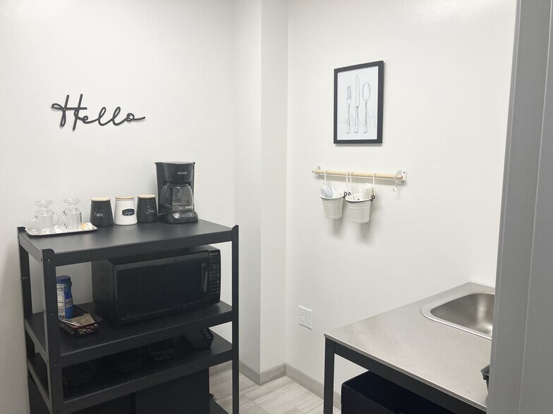 More Photos Of 22040 Valley Blvd, Walnut Medical For Sale