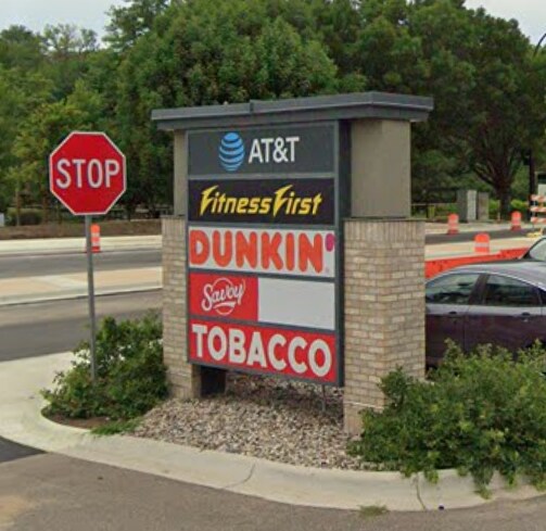 More Photos Of 722 N Chestnut St, Chaska Storefront For Lease