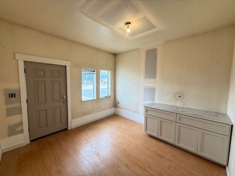 More Photos Of 1612 S Campbell St, Spokane Warehouse For Sale