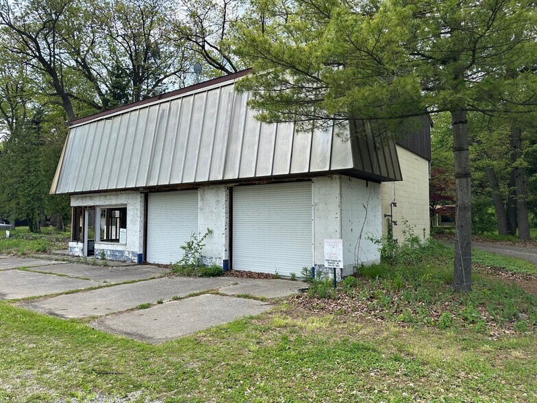 More Photos Of 10931 Telegraph Rd, Erie Flex For Sale