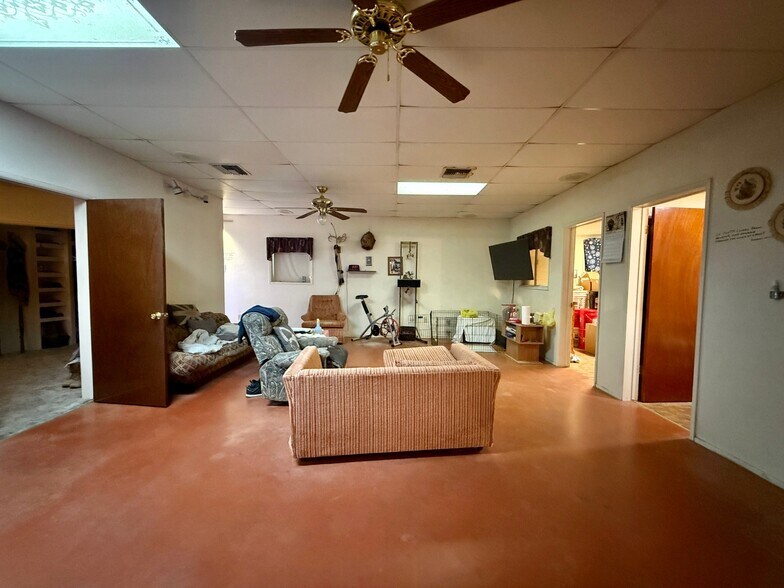 More Photos Of 4744 W US Highway 70, Thatcher Specialty For Sale