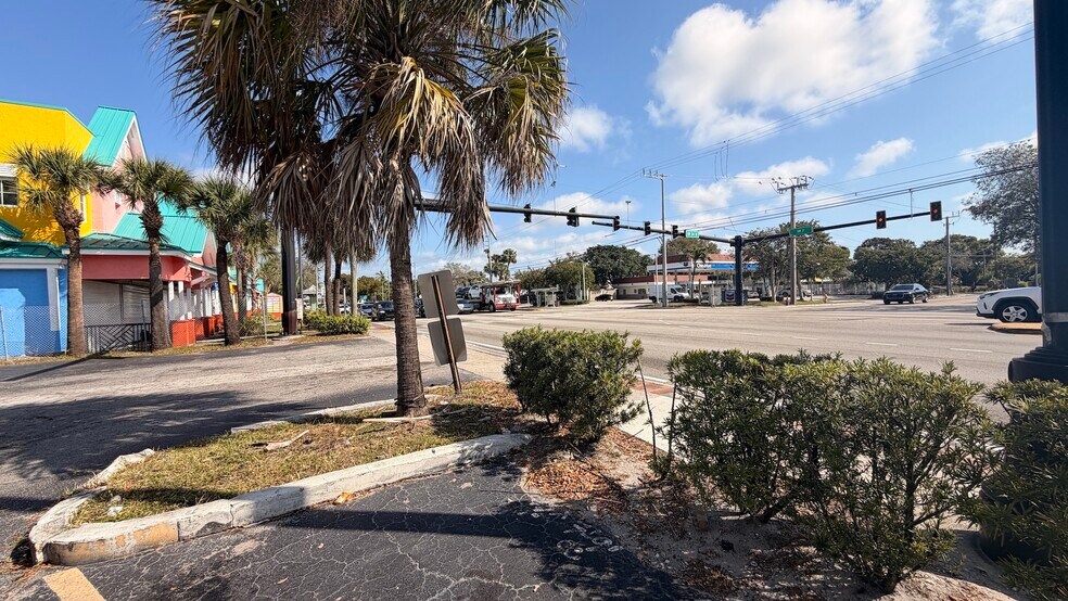 More Photos Of 2331 N State Road 7, Lauderdale Lakes Office For Sale
