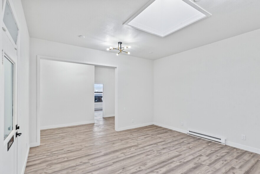 More Photos Of 2411 Santa Clara Ave, Alameda Bank For Lease
