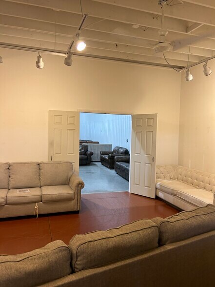 More Photos Of 2881 Commerce Park Dr, Madison Light Manufacturing For Lease