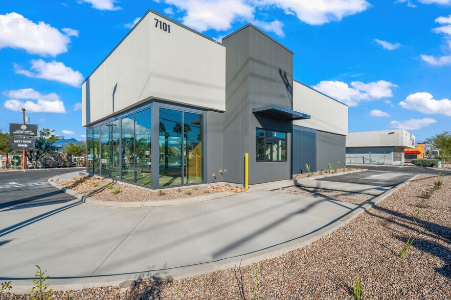 More Photos Of 7101 E 22nd St, Tucson Fast Food For Sale