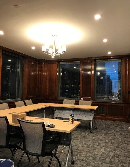 More Photos Of 105 W Madison St, Chicago Office Residential For Lease