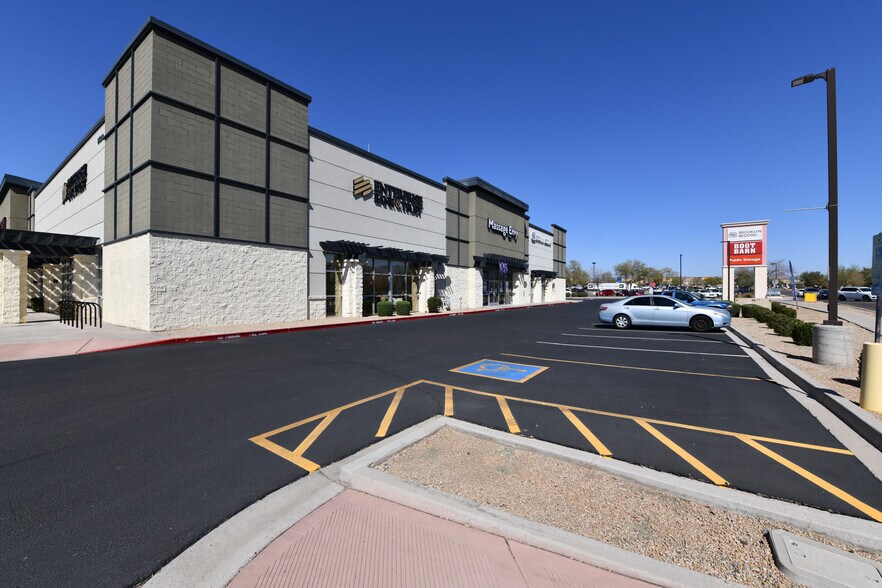 More Photos Of 8698 E Raintree Dr, Scottsdale Freestanding For Lease