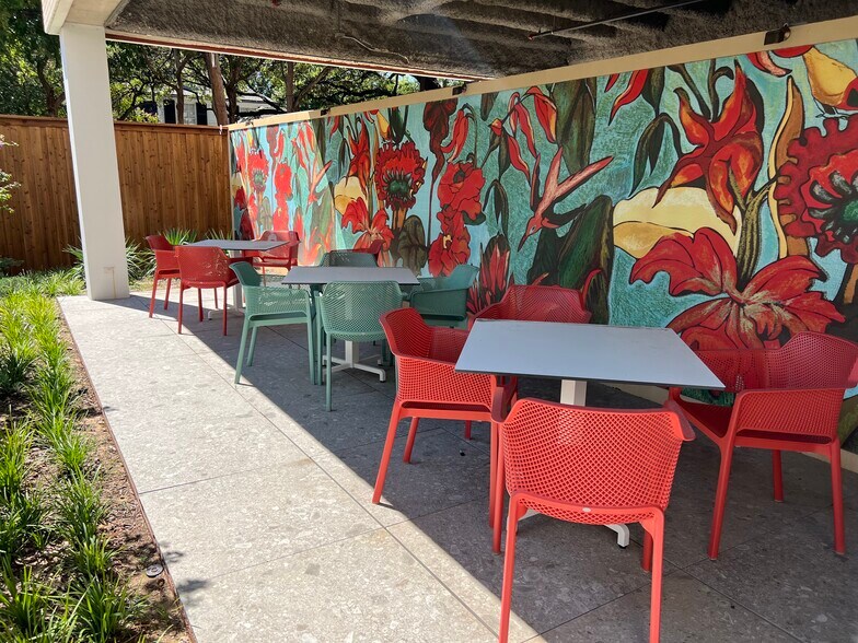 More Photos Of 4525 Lemmon Ave, Dallas Office For Lease