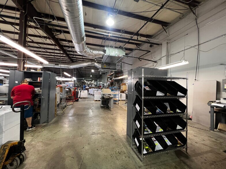 More Photos Of 201 Whitsett Rd, Nashville Warehouse For Lease