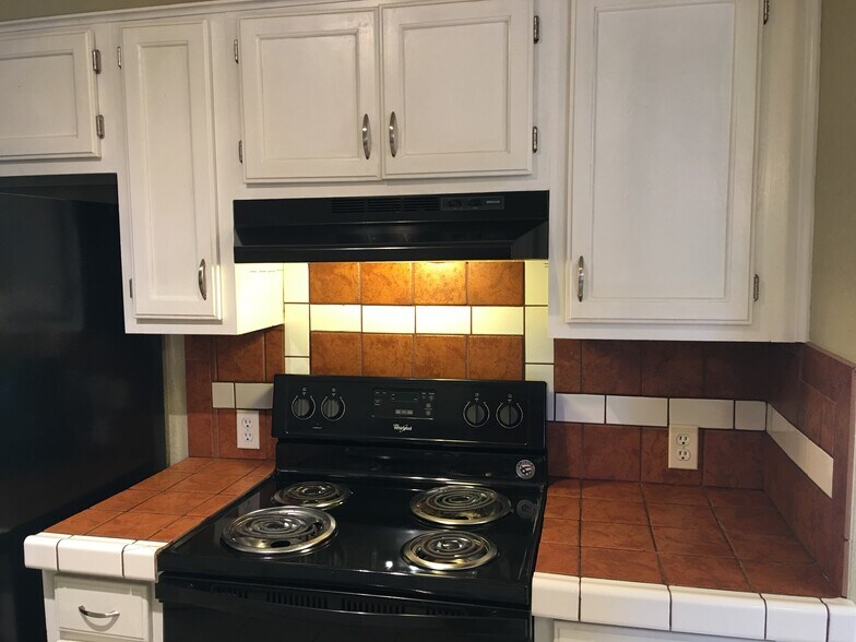 More Photos Of 4 Grand Lake Dr, Afton Apartments For Sale
