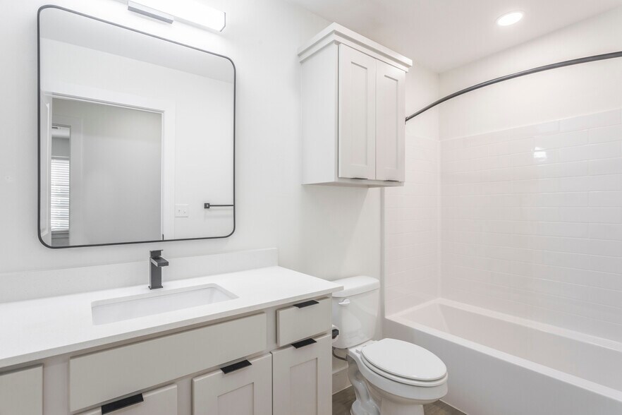 More Photos Of 11501 N Oklahoma Ave, Oklahoma City Apartments For Sale