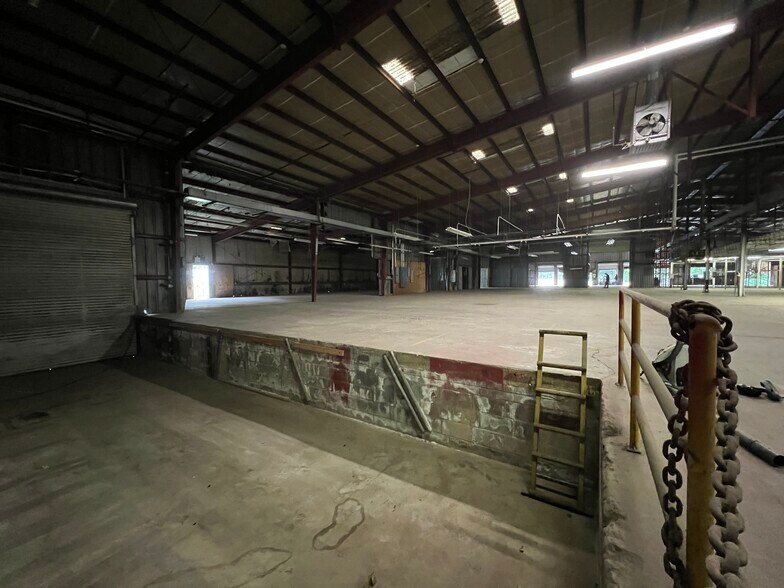 More Photos Of 4179 Vansant Rd, Douglasville Warehouse For Sale