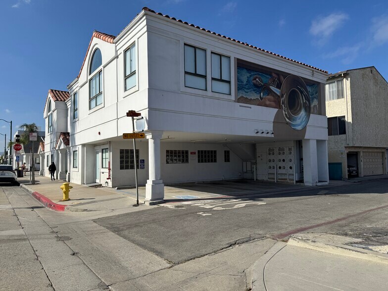 More Photos Of 1001 Hermosa Ave, Hermosa Beach Office For Sale
