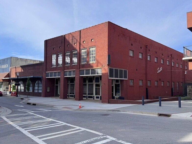 Primary Photo Of 131 Bradford St, Gainesville Storefront Retail Office For Lease