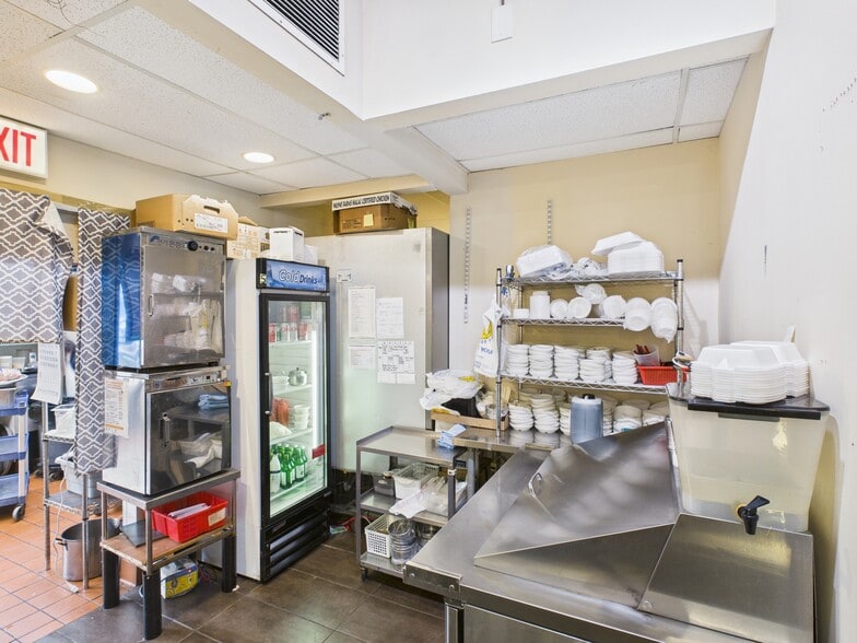 More Photos Of 4203 Lawrence Ave, Chicago Sports And Entertainment For Sale