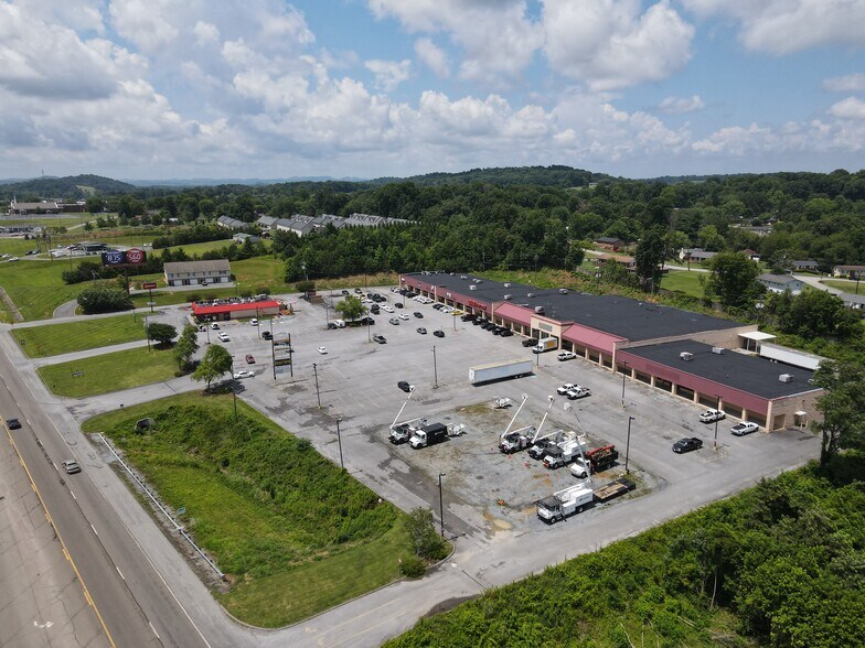 More Photos Of 5674 Highway 11 E, Piney Flats Unknown For Lease