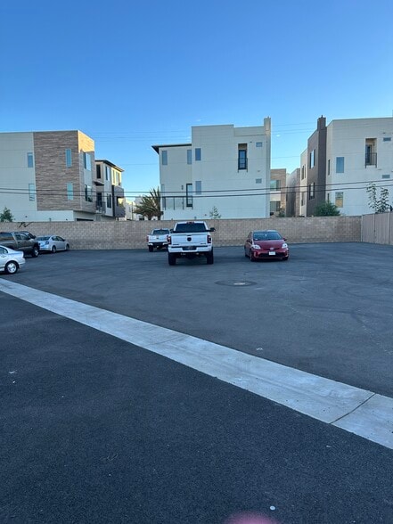 More Photos Of 765 W 16th St, Costa Mesa Land For Lease