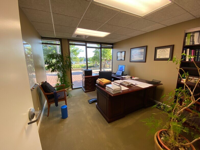 More Photos Of 100 Saint Ann St, Owensboro Office For Lease