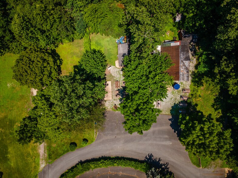 More Photos Of 1332 Susquehanna River Rd, Port Deposit Bar For Sale