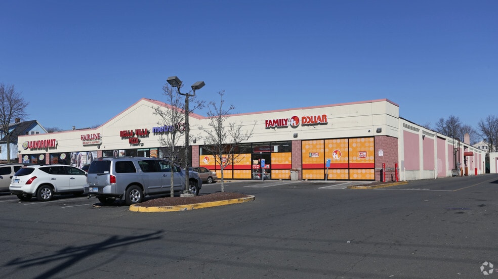 More Photos Of 151-163 Boston Post Rd, West Haven Storefront For Lease