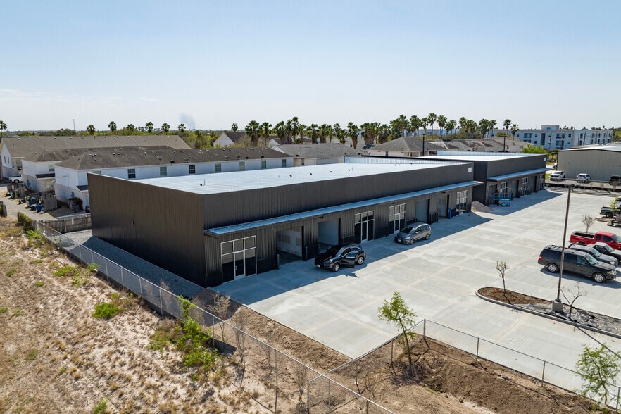 More Photos Of 1100 E Whitewing Ave, McAllen Light Distribution For Lease