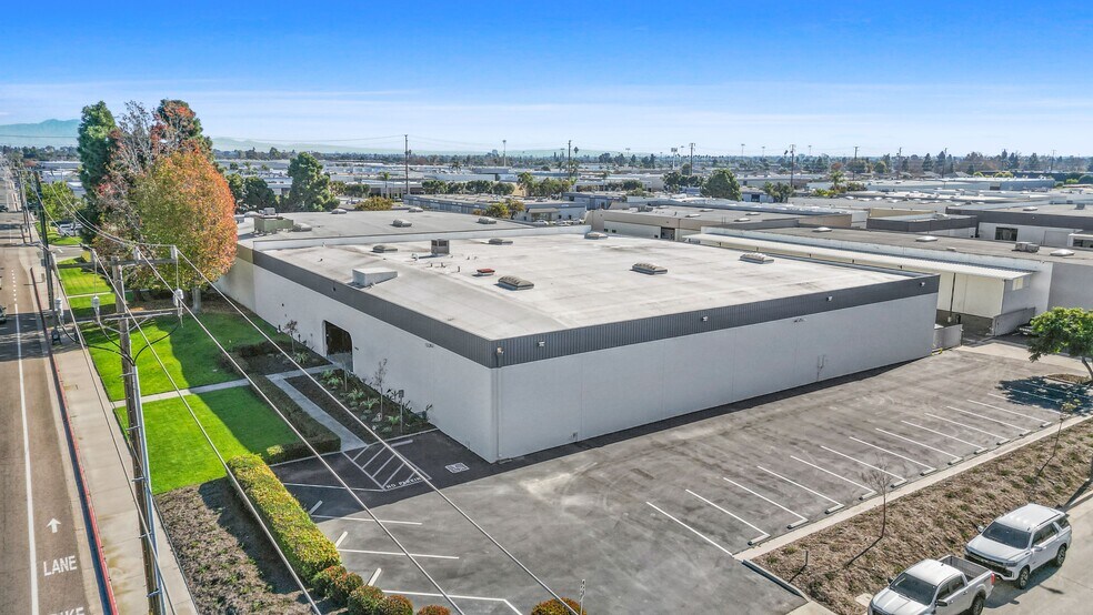 Primary Photo Of 5412 McFadden Ave, Huntington Beach Warehouse For Lease