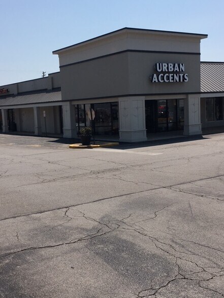 More Photos Of 555-1102 Washington Square, Washington Unknown For Lease