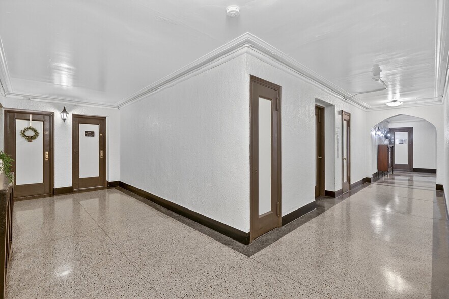 More Photos Of 10 Nosband Ave, White Plains Apartments For Sale