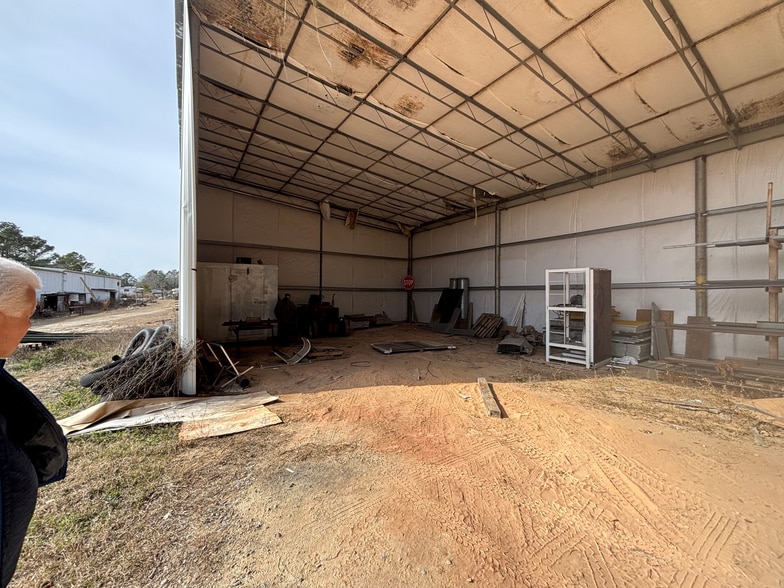 More Photos Of 424 Shelton Rd, West Columbia Industrial For Sale