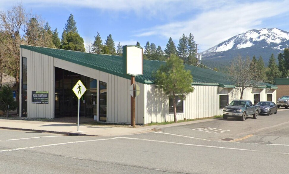 More Photos Of 37091 CA-299E, Burney Storefront Retail Office For Lease