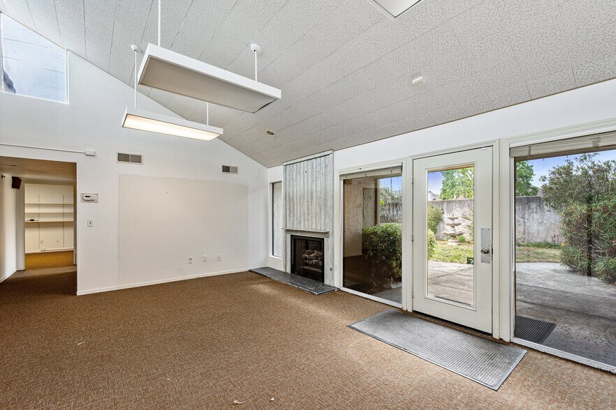 More Photos Of 1247 Broadway, Sonoma Office Residential For Lease