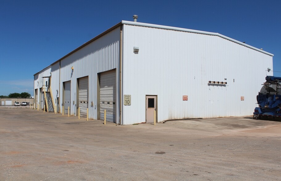 More Photos Of 4616 Oil Patch Dr, Woodward Warehouse For Sale